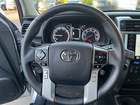 Used 2022 Toyota 4Runner Limited image 21