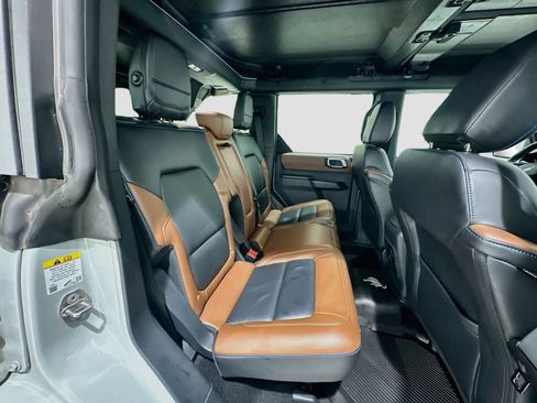 Used 2024 Ford Bronco Outer Banks AWD/4WD image 26