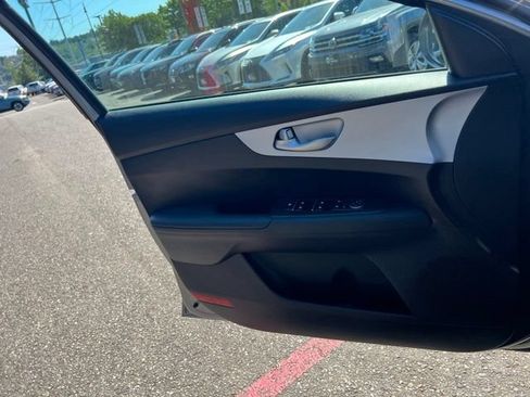 Certified 2024 Kia Forte LXS FWD image 17