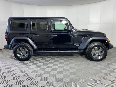 Used 2021 Jeep Wrangler Unlimited Sport image 7