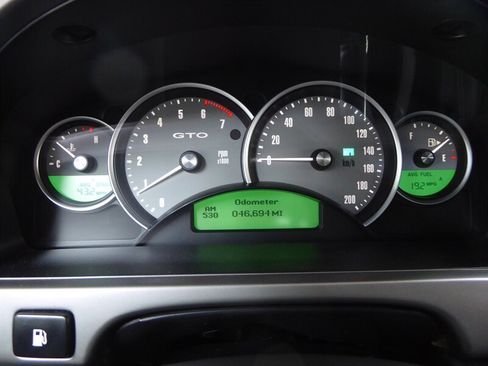 Used 2004 Pontiac GTO w/ Limited Edition Pulse Red RWD image 12