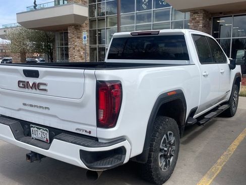 Used 2021 GMC Sierra 2500 AT4 image 4