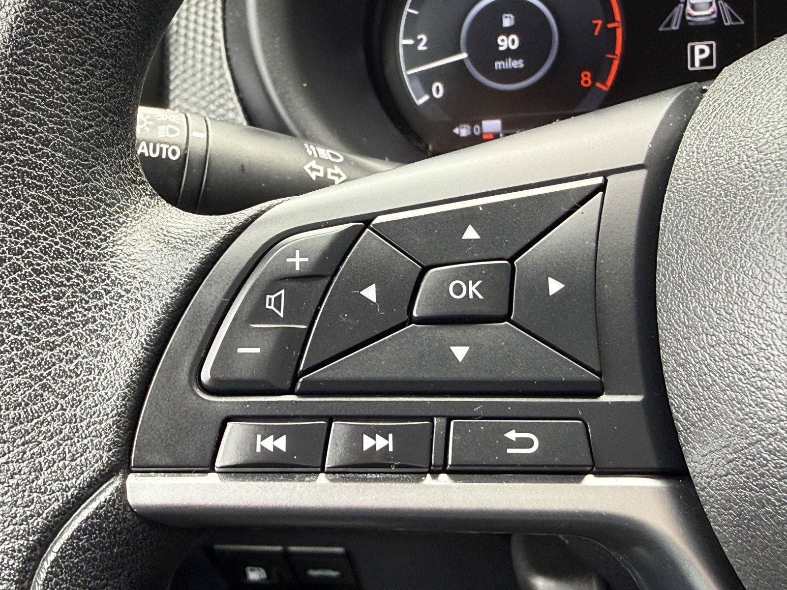 Used 2022 Nissan Kicks SV FWD image 22