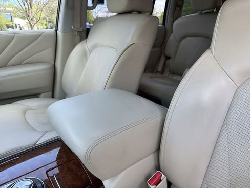 Used 2017 INFINITI QX80 4WD w/ Deluxe Technology Package image 21