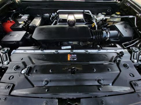 Used 2023 Chevrolet Colorado ZR2 w/ ZR2 Convenience Package III AWD/4WD image 11