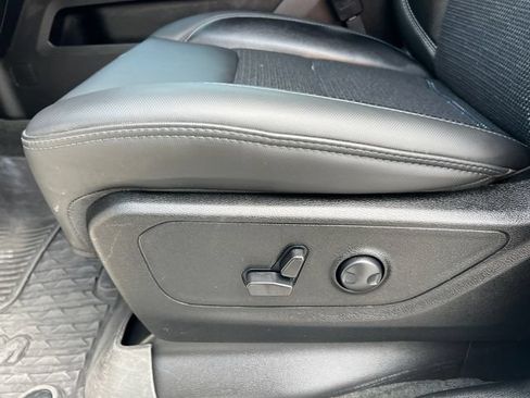 Used 2023 RAM 1500 Big Horn AWD/4WD image 13