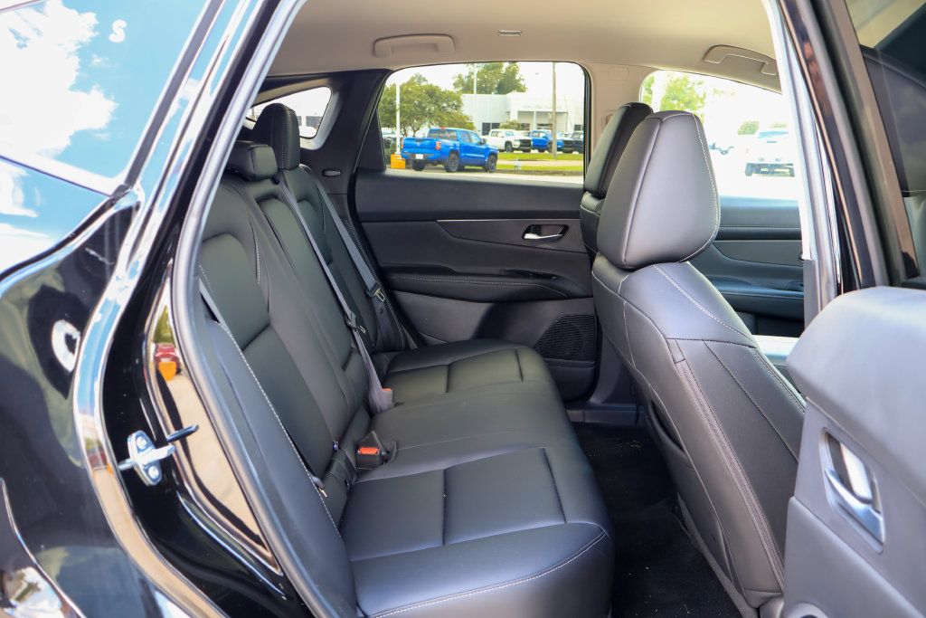 Certified 2026 Nissan Murano SV AWD/4WD image 10