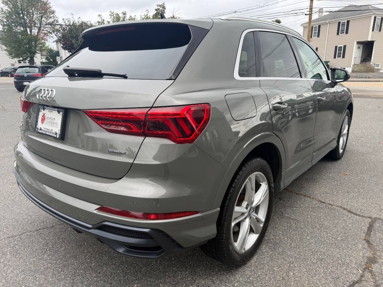 Used 2020 Audi Q3 2.0T Premium Plus w/ Premium Plus Package AWD/4WD image 9