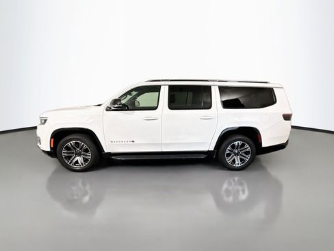 Used 2024 Jeep Wagoneer L Series II RWD image 6