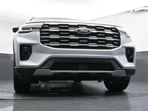 New 2026 Ford Explorer Active w/ Active Comfort Package image 25