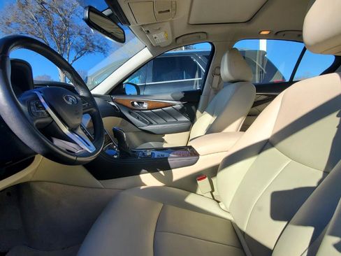 Used 2018 INFINITI Q50 Luxe w/ Cargo Package (L95) image 3