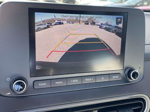 Used 2022 Hyundai Kona SEL image 17