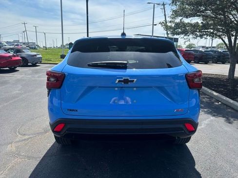 Used 2024 Chevrolet Trax RS w/ Driver Confidence Package FWD image 8
