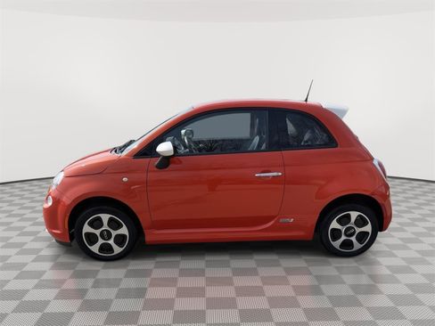 Used 2017 FIAT 500 e image 4