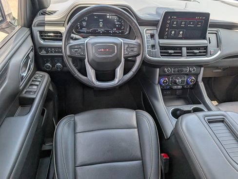 Used 2022 GMC Yukon SLT w/ SLT Premium Package AWD/4WD image 8