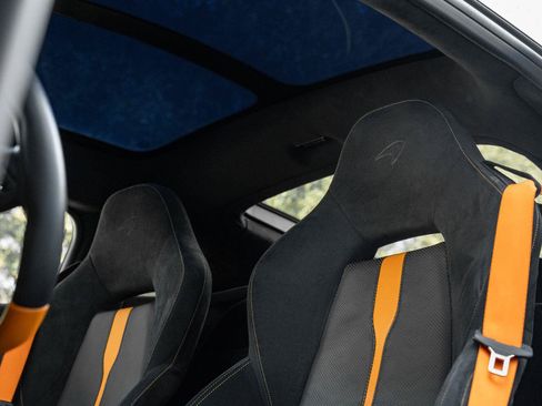Used 2019 McLaren 570S RWD image 41