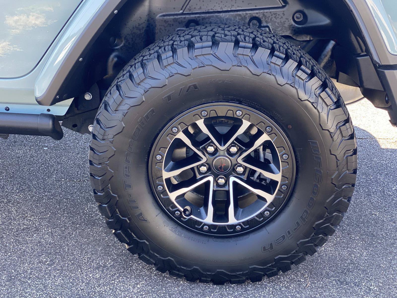 Used 2024 Jeep Wrangler Unlimited Rubicon AWD/4WD image 15
