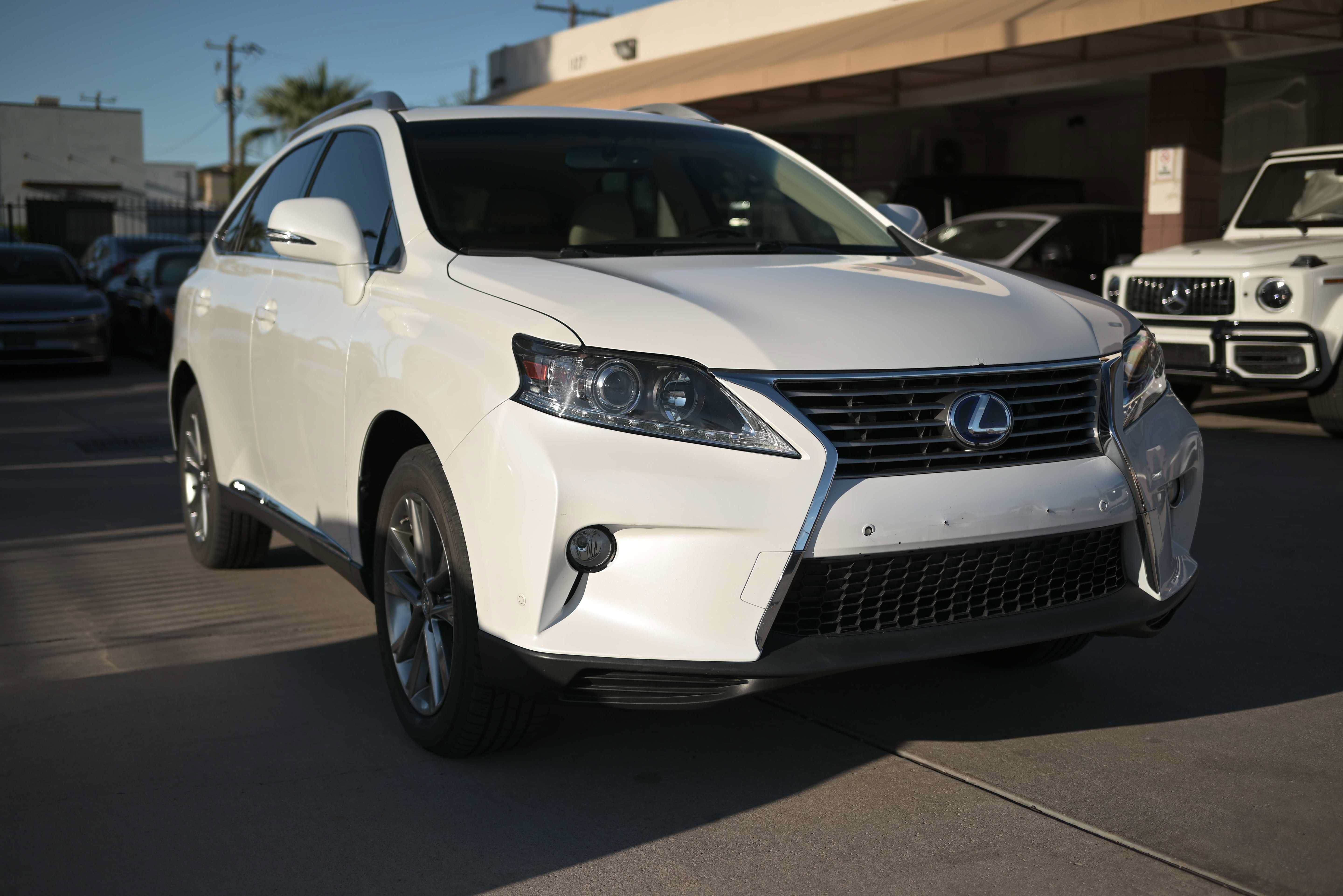 Used 2013 Lexus RX 450h AWD w/ Navigation Pkg image 2