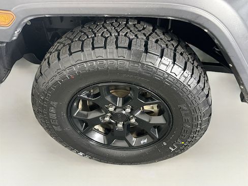 Used 2021 Jeep Wrangler Willys image 11