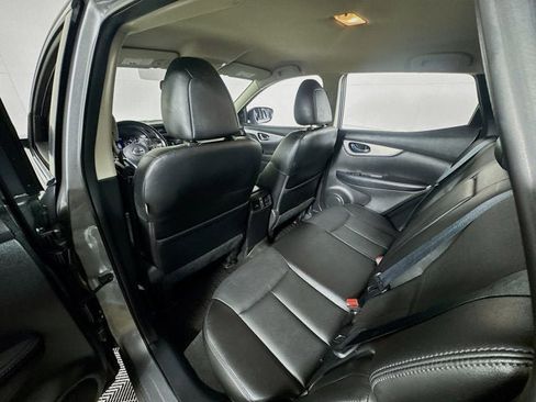 Used 2020 Nissan Rogue Sport SL image 21