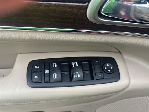 Used 2015 Jeep Grand Cherokee Limited w/ Trailer Tow Group IV image 13