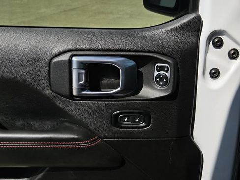 Used 2024 Jeep Wrangler Unlimited Rubicon AWD/4WD image 30