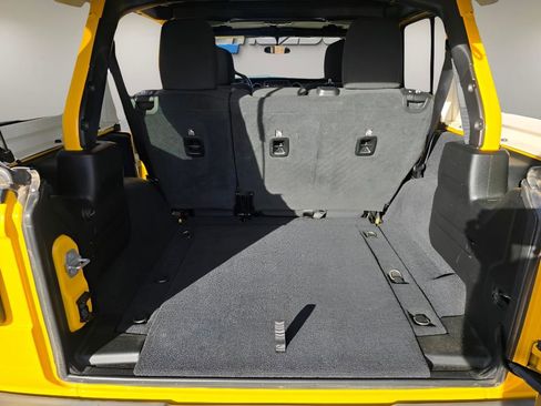 Used 2020 Jeep Wrangler Unlimited Sport S image 25