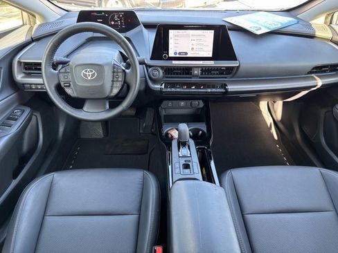Used 2023 Toyota Prius XLE image 22