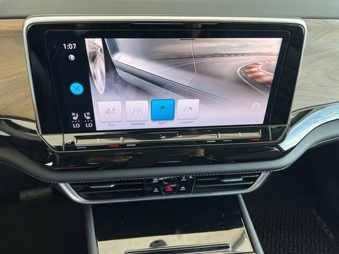 New 2026 Volkswagen Atlas SE image 25