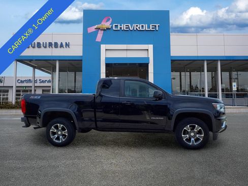 Used 2017 Chevrolet Colorado Z71 AWD/4WD image 5