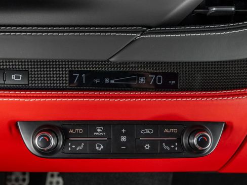Certified 2022 Ferrari F8 Tributo RWD image 25