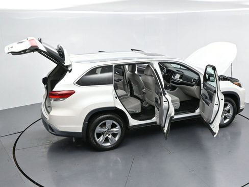 Used 2017 Toyota Highlander Limited w/ Protection Package #3 AWD/4WD image 49