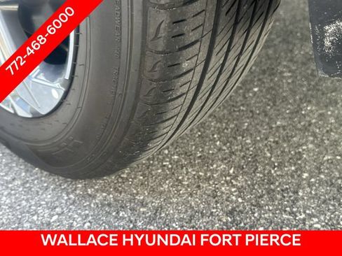 Used 2023 Hyundai Santa Fe SEL FWD image 14