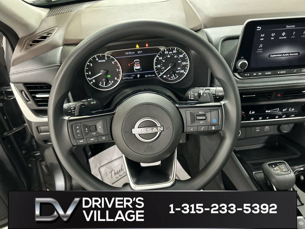 Used 2023 Nissan Rogue SV AWD/4WD image 4