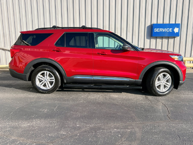 Used 2024 Ford Explorer XLT w/ Class IV Trailer Tow Package AWD/4WD image 11