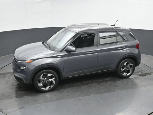 Used 2026 Hyundai Venue SEL FWD image 36