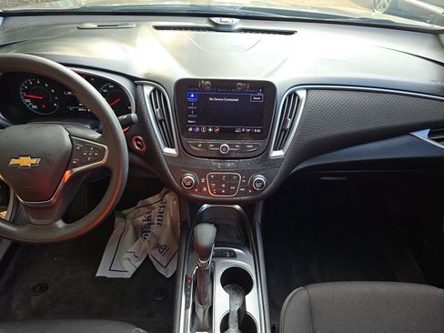Used 2024 Chevrolet Malibu LT FWD image 12