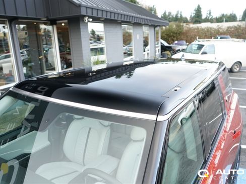 Used 2023 Rivian R1S Launch Edition image 11