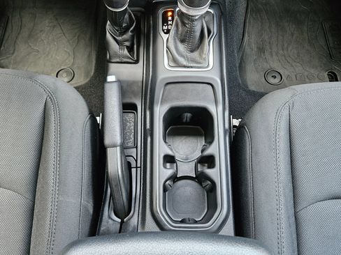 Used 2020 Jeep Wrangler Unlimited Sport S AWD/4WD image 12
