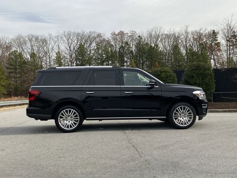 Used 2024 Ford Expedition Max Limited image 5