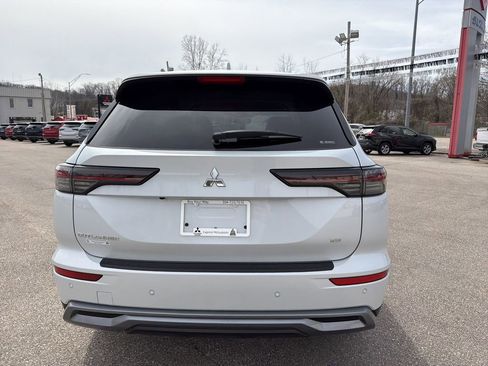 New 2026 Mitsubishi Outlander SE AWD/4WD image 5