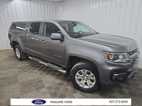 Used 2022 Chevrolet Colorado LT w/ LT Convenience Package image 9