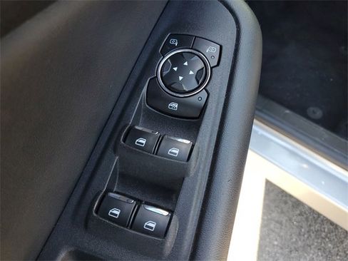 Used 2024 Ford Edge SEL image 23