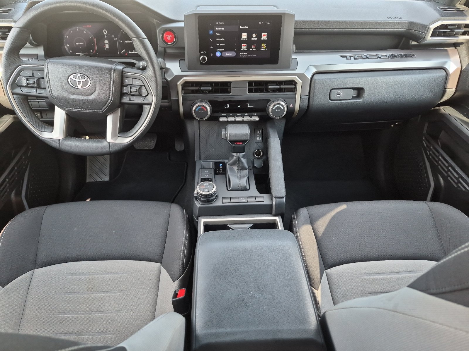 Certified 2025 Toyota Tacoma TRD Off-Road AWD/4WD image 12
