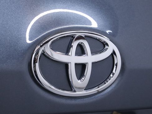 Used 2019 Toyota Corolla LE image 58