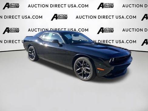 Used 2021 Dodge Challenger SXT w/ Blacktop Package image 1