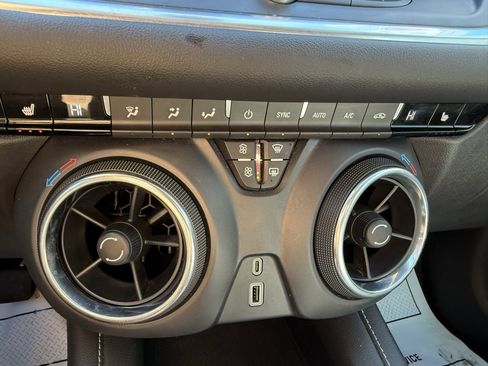 Used 2024 Chevrolet Blazer LT image 29