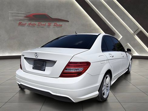 Used 2012 Mercedes-Benz C 250 Sedan image 16