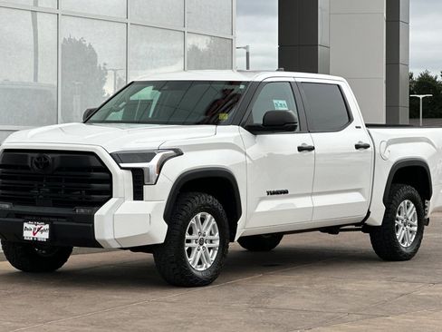 Used 2024 Toyota Tundra SR5 image 8