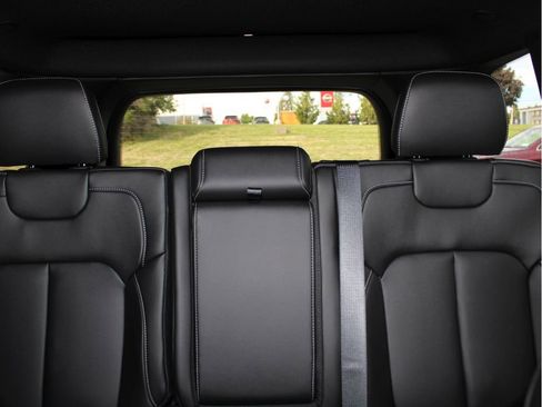 New 2025 Jeep Grand Cherokee Limited image 33